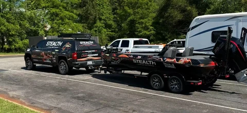 Aká veľkosť batérie LiFePo4 pre motor na vlečenie?